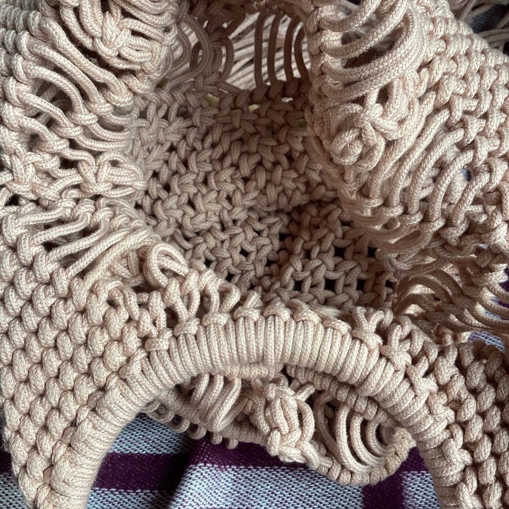 Unique Mauve Pink Macrame Boho Tassel Loop Handle… - image 6